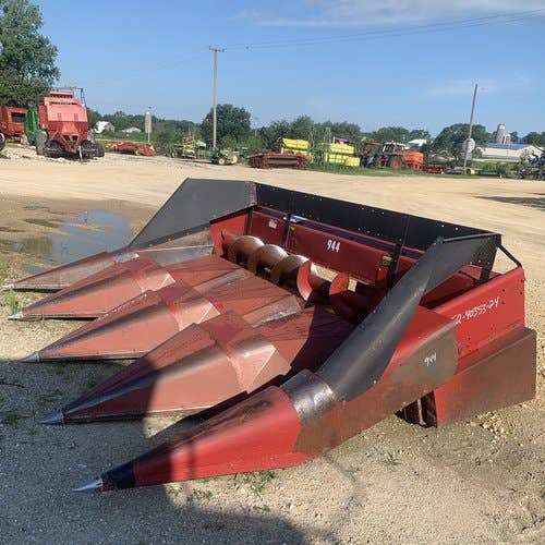 Used International 944 Header Parts