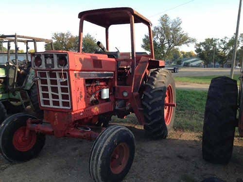 Used International 986 Tractor parts.
