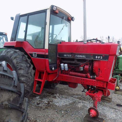 Used International 986 Tractor parts.