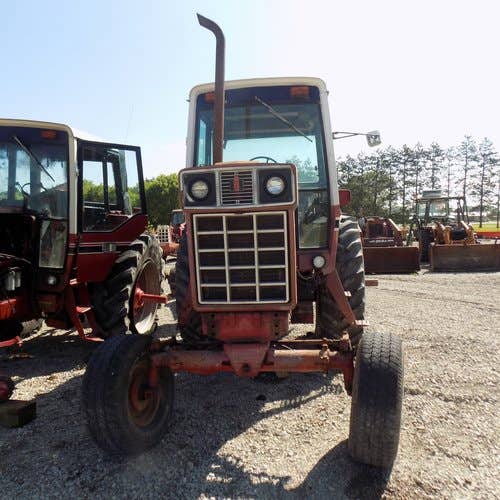 Used International 986 Tractor parts.