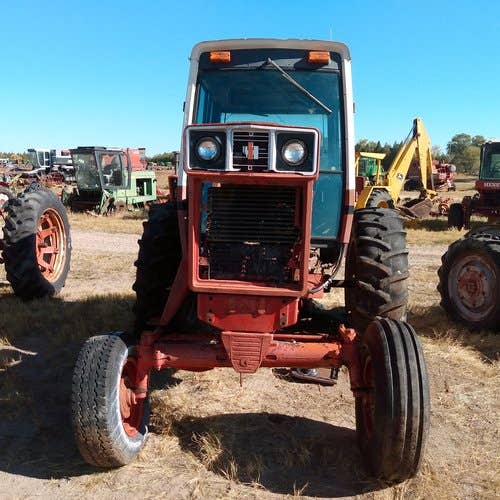Used International 986 Tractor parts.