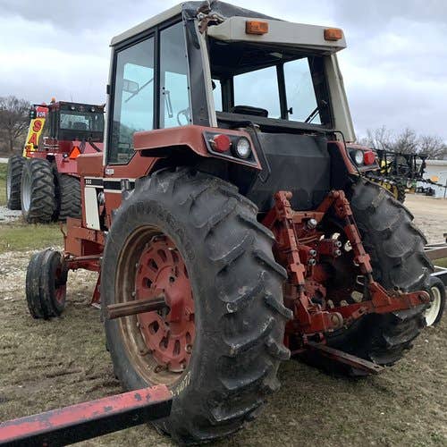 Used International 986 Tractor parts.