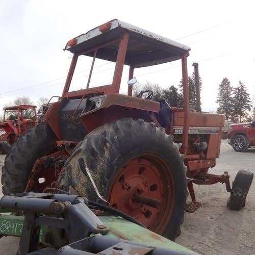 Used International 986 Tractor parts.