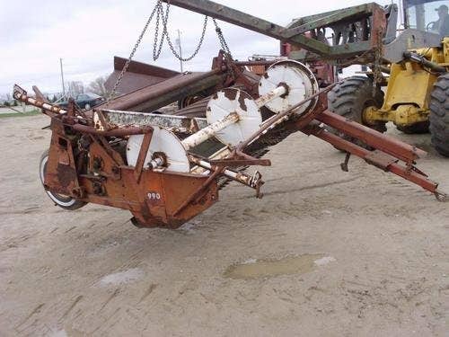 Used International 990 Hay Cutting parts.