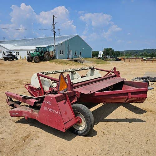 Used International 990 Hay Cutting parts.