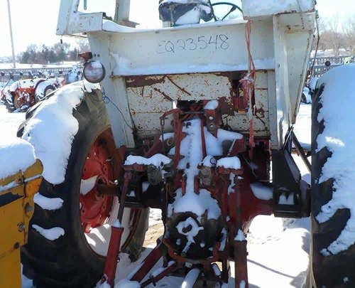 Used International Hydro100 Tractor parts.