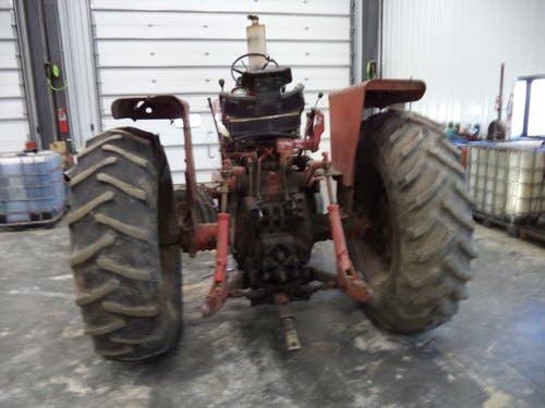 Used International Hydro100 Tractor parts.