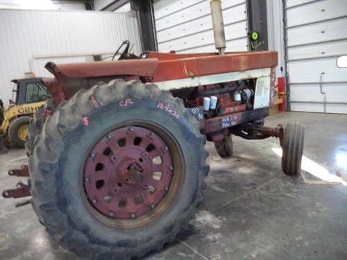 Used International Hydro100 Tractor parts.