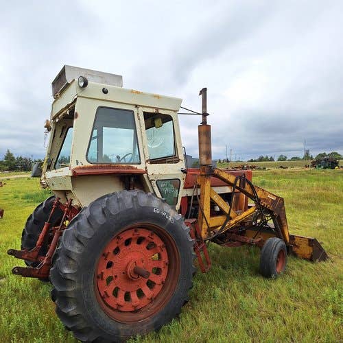 Used International Hydro100 Tractor parts.