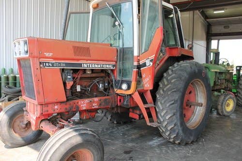 Used International Hydro186 Tractor parts.