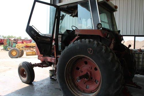 Used International Hydro186 Tractor parts.