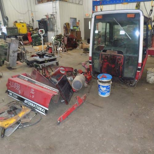 Used International hydro186 Tractor Parts Used International hydro186 Tractor Parts