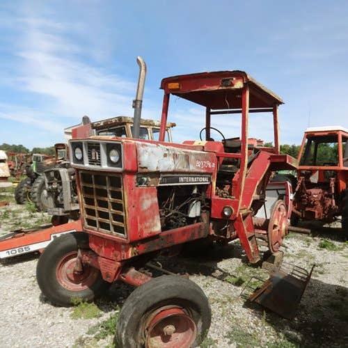 Used International Hydro186 Tractor parts.