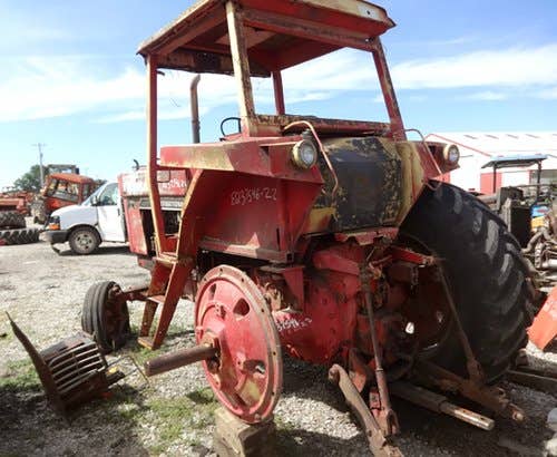 Used International Hydro186 Tractor parts.
