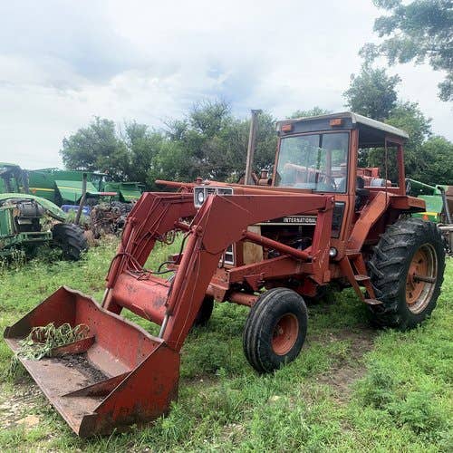 Used International hydro186 Tractor parts.