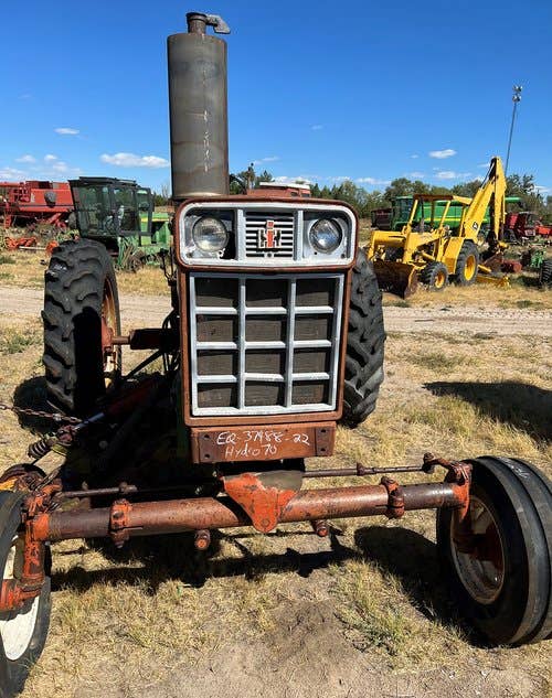 Used International HYDRO70 Tractor parts.