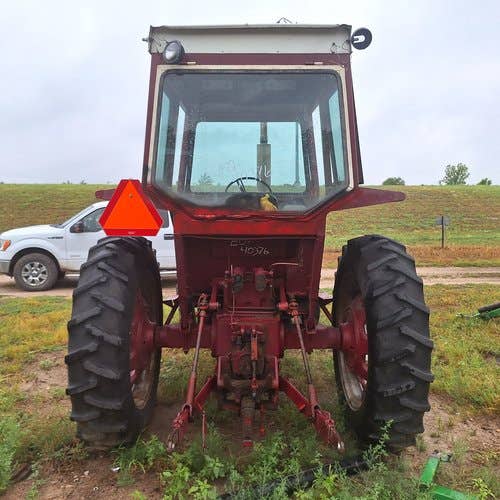 Used International Hydro70 Tractor parts.