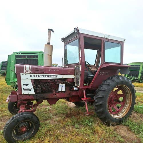 Used International Hydro70 Tractor parts.