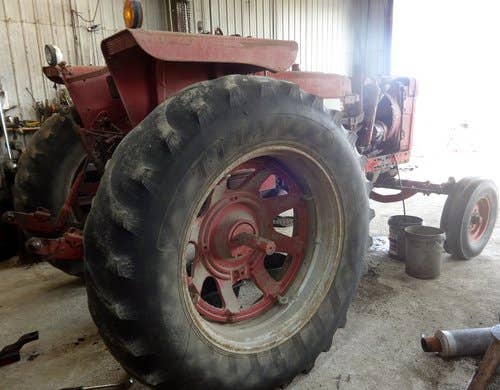 Used International hydro70 Tractor parts.