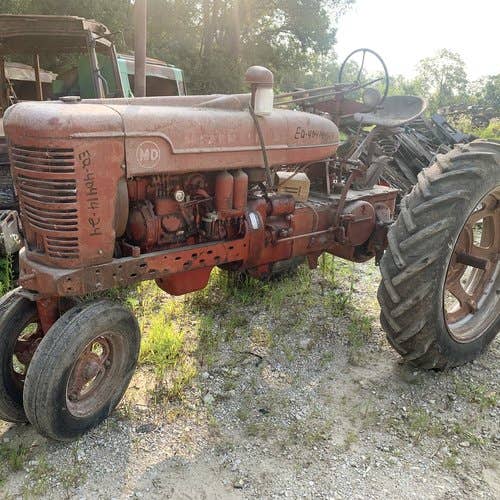 Used International MD Tractor Parts Used International MD Tractor Parts
