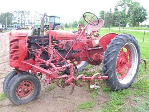 Used International SuperC Tractor parts.