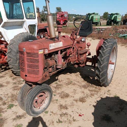 Used International SuperC Tractor Parts Used International SuperC Tractor Parts