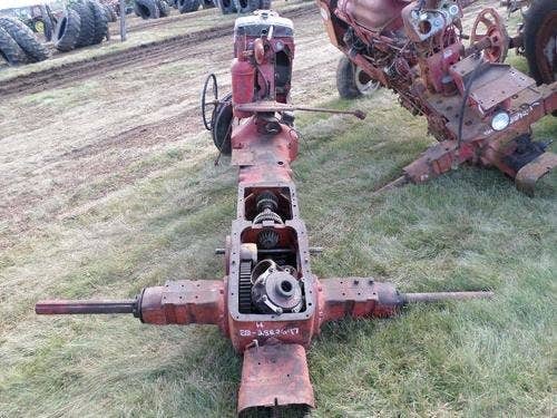Used International Superh Tractor parts.