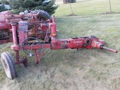Used International Superh Tractor parts.
