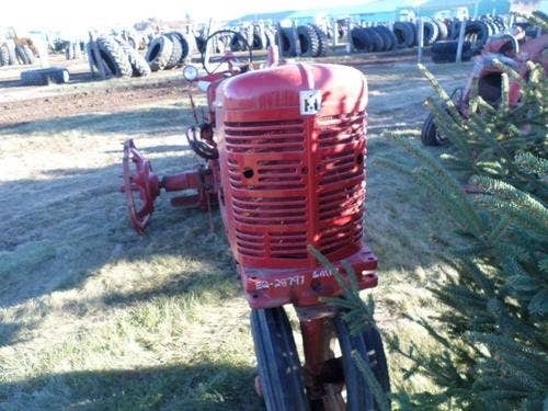 Used International SuperMTA Tractor parts.