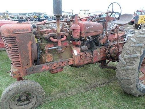 Used International SuperMTA Tractor parts.