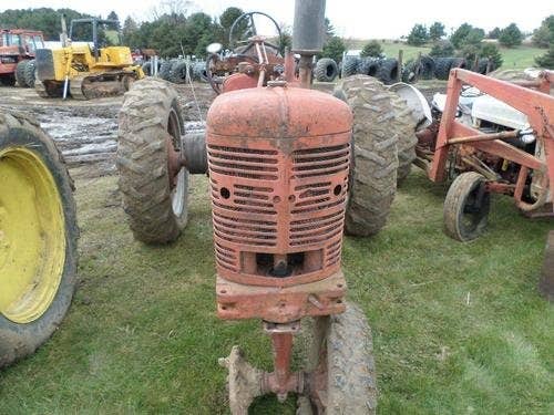 Used International SuperMTA Tractor parts.