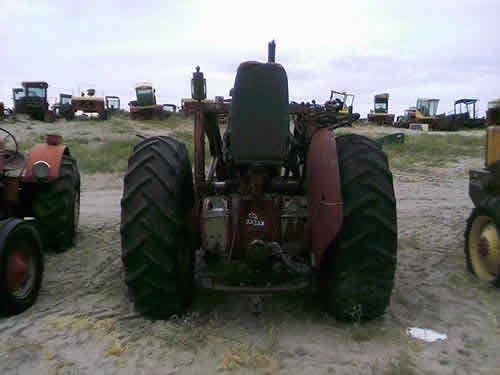 Used International W9 Tractor parts.