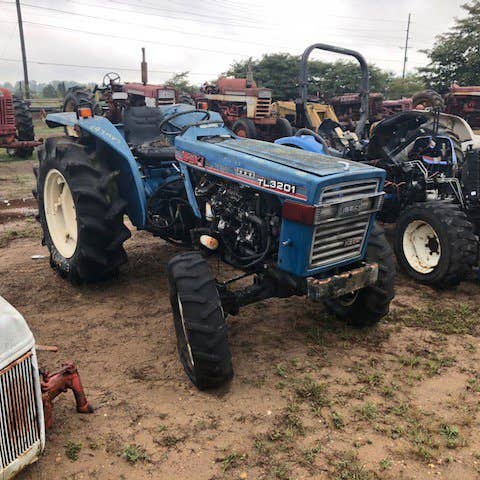 Used Iseki tl3201 Tractor parts.