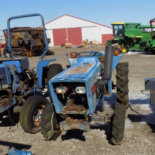 Used Iseki tu1700 Tractor parts.