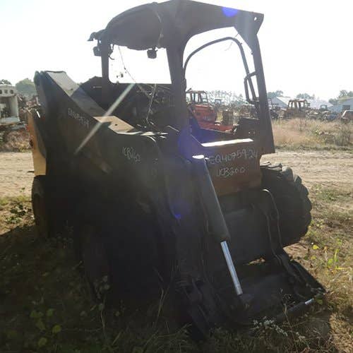 Used JCB 260 Skid Steer Loader parts.
