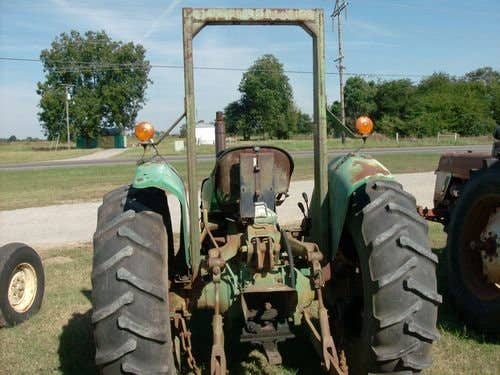 Used John Deere 1250 Tractor parts.