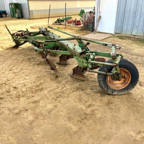 Used John Deere 1450 Tillage parts.