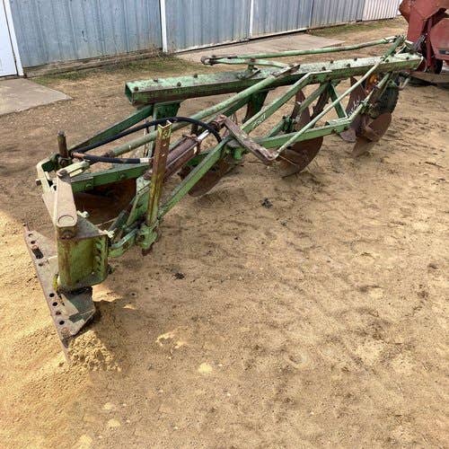 Used John Deere 1450 Tillage parts.