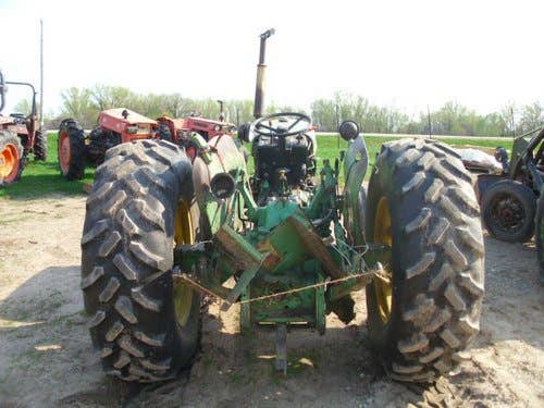 Used John Deere 1530 Tractor parts.