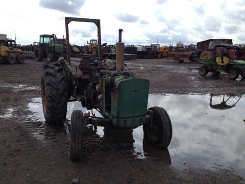 Used John Deere 1530 Tractor parts.