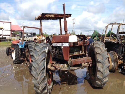 Used John Deere 1530 Tractor parts.