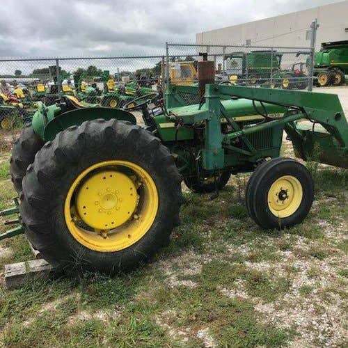 Used John Deere 1530 Tractor parts.