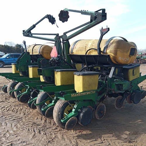 Used John Deere 1760 Planter Parts Used John Deere 1760 Planter Parts