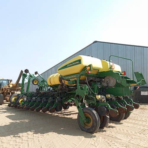 2009 Used John Deere 1770NT Planter parts.