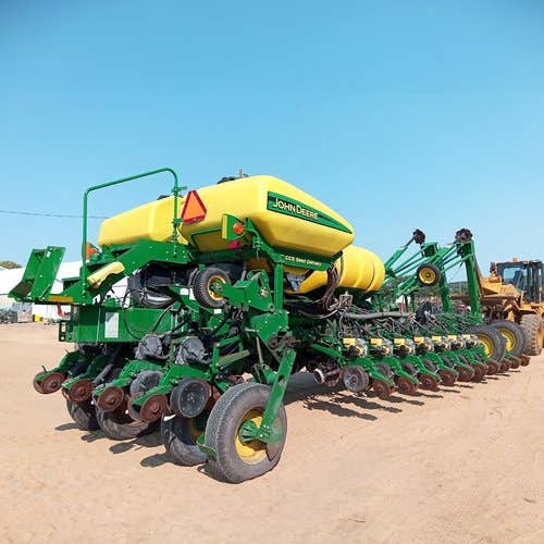 2009 Used John Deere 1770NT Planter parts.