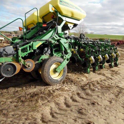 2003 Used John Deere 1790 Planter parts.