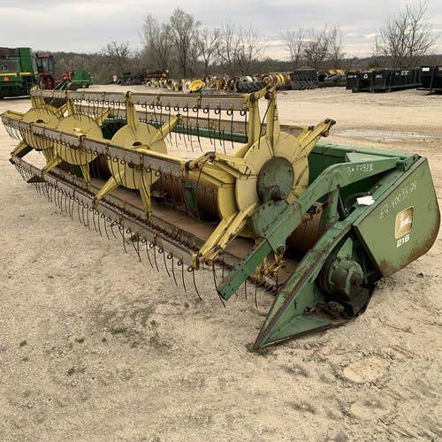 Used John Deere 216 Header parts.