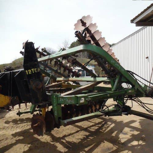 Used John Deere 220 Tillage Parts Used John Deere 220 Tillage Parts