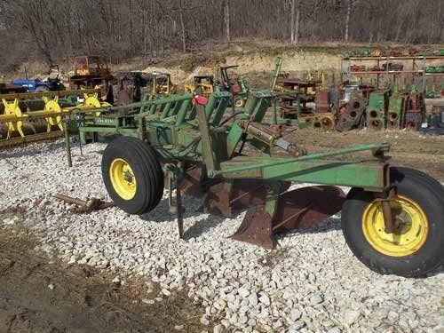 Used John Deere 2500 Tillage parts.