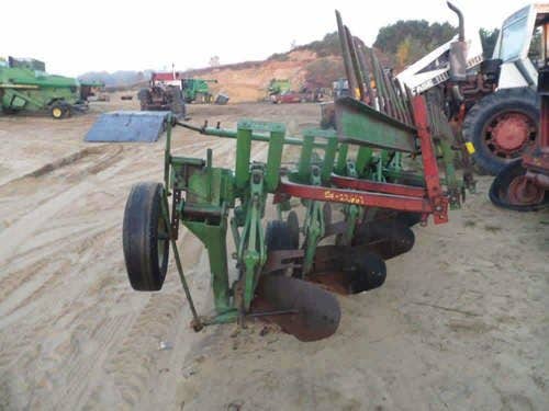 Used John Deere 2500 Tillage parts.